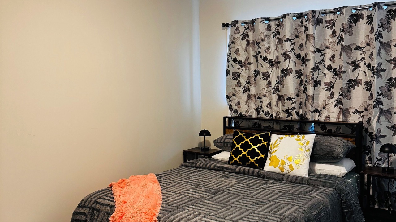 Photo of Bedroom in Thorold