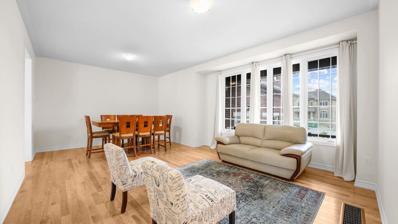 Photo of Livingroom in Otonabee-South Monaghan