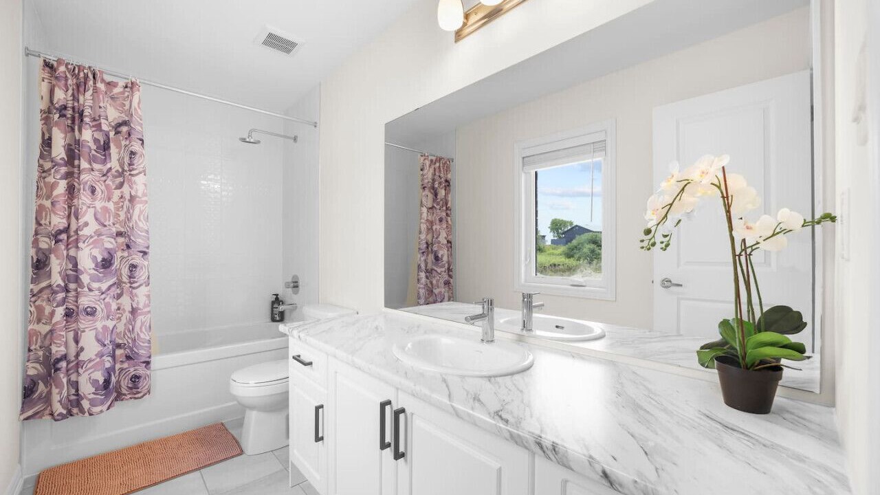 Photo of Bathroom in Otonabee-South Monaghan
