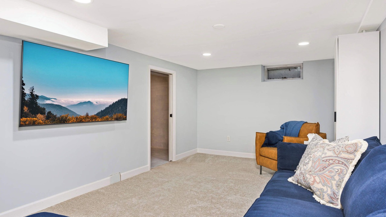Photo of Livingroom in Plymouth