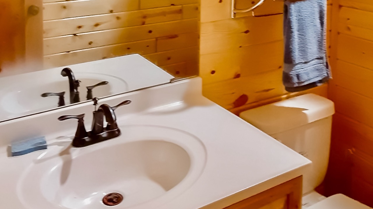 Photo of Bathroom in Deerwood