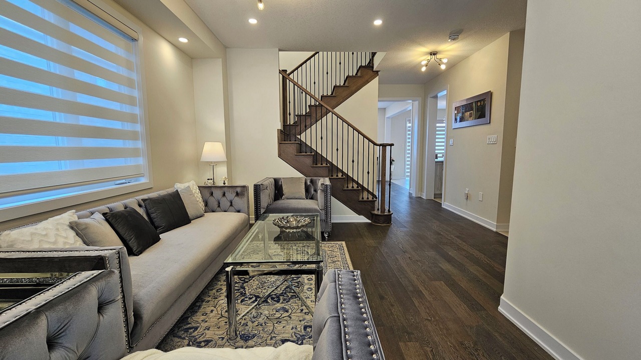 Photo of Livingroom in Welland