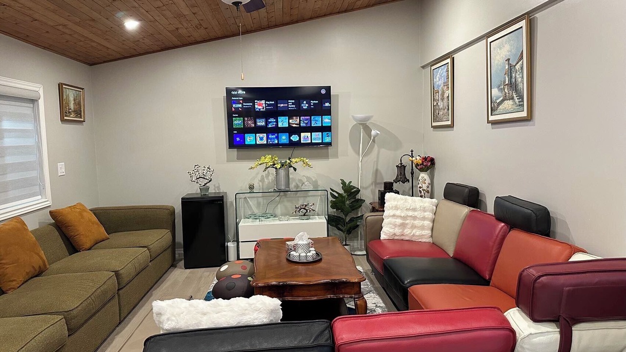 Photo of Livingroom in Brock