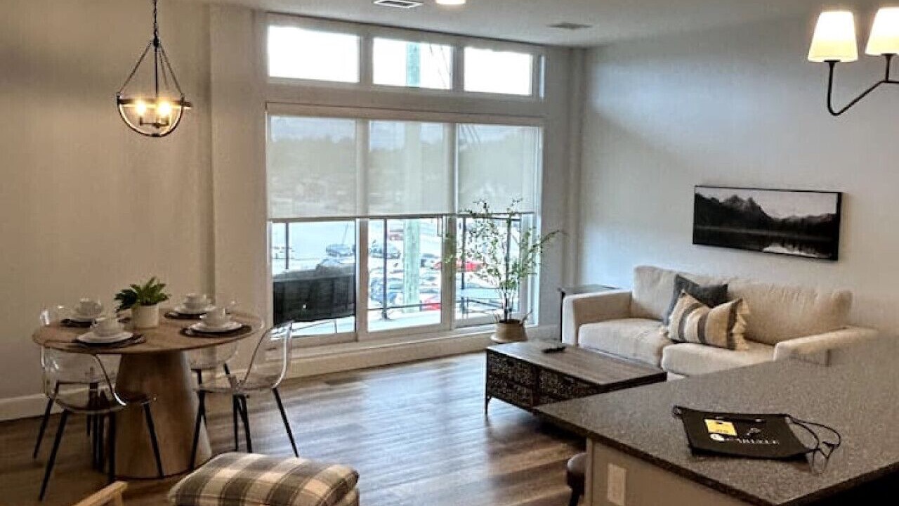 Photo of Livingroom in Grand Bend