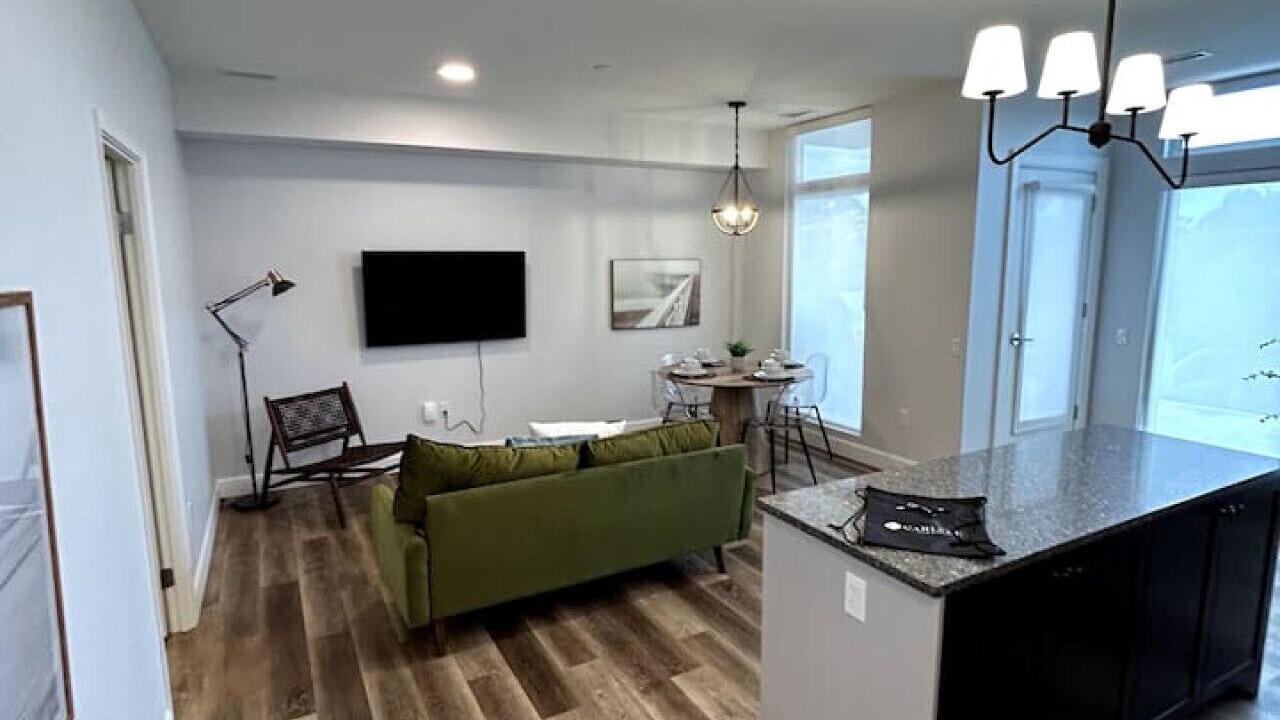 Photo of Livingroom in Grand Bend