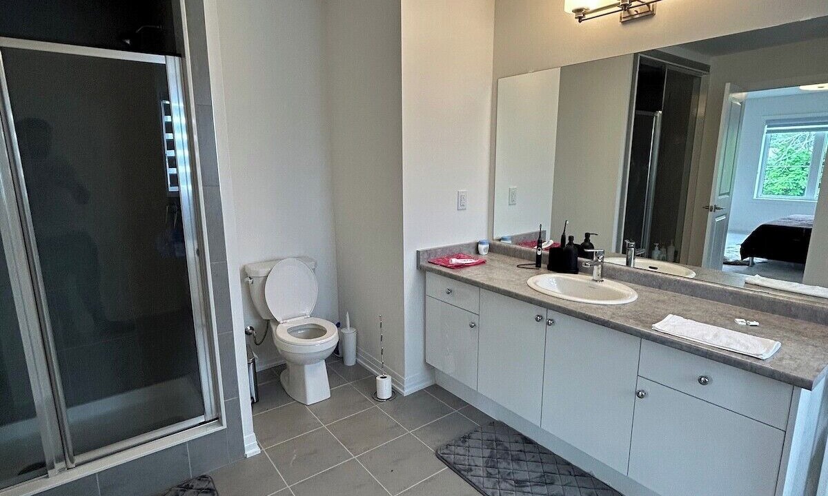 Photo of Bathroom in Cumberland Beach