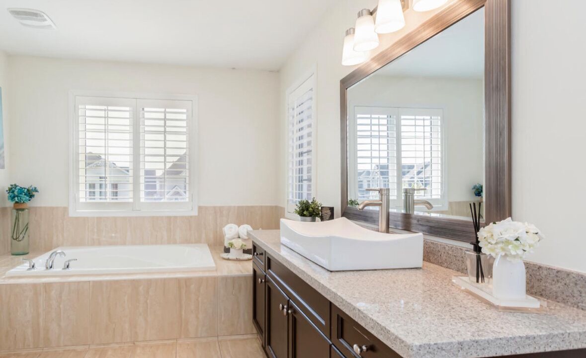 Photo of Bathroom in Halton Regional Municipality
