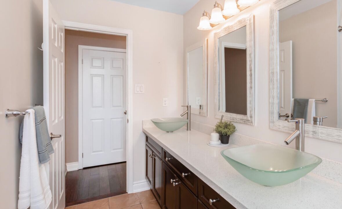 Photo of Bathroom in Halton Regional Municipality
