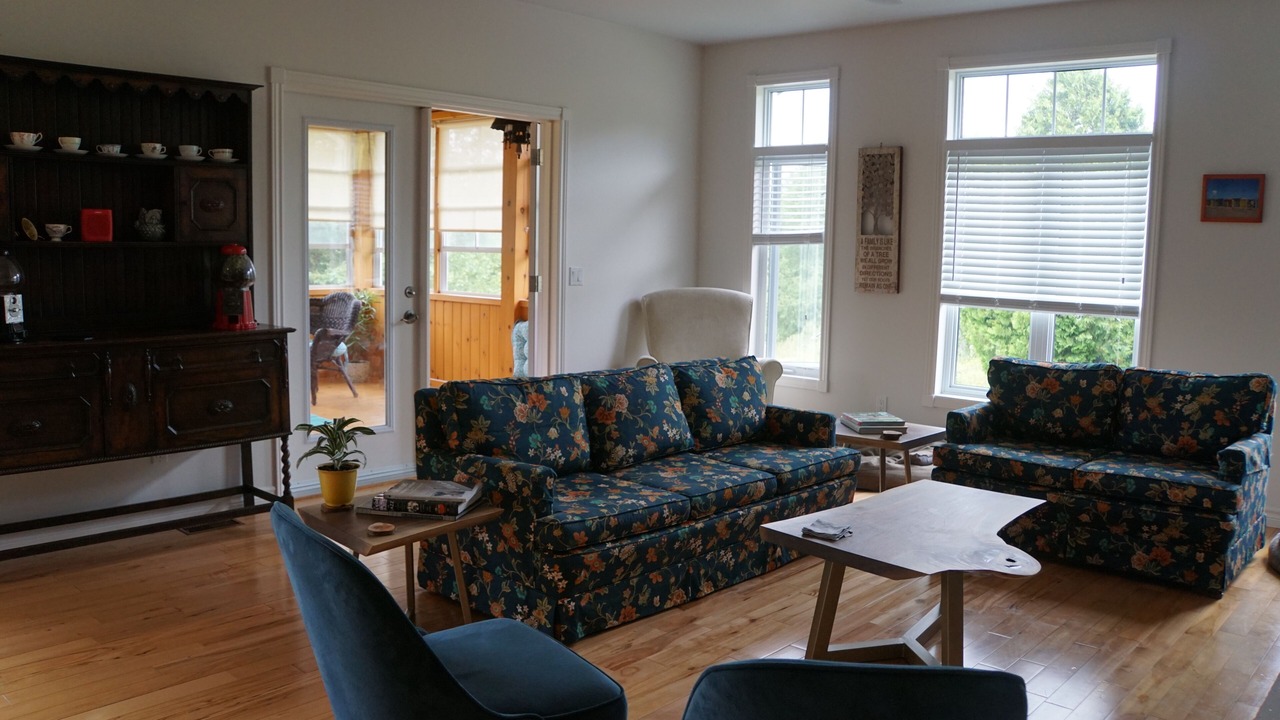 Photo of Livingroom in North Kawartha