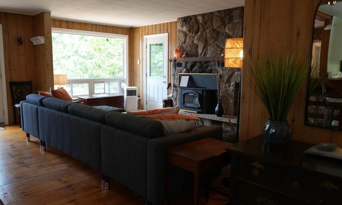 Photo of Livingroom in Port Sydney