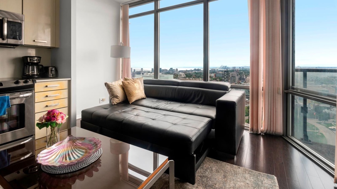 Photo of Livingroom in Bay Cloverhill