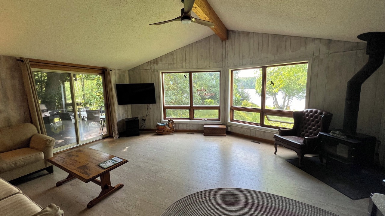 Photo of Livingroom in Novar