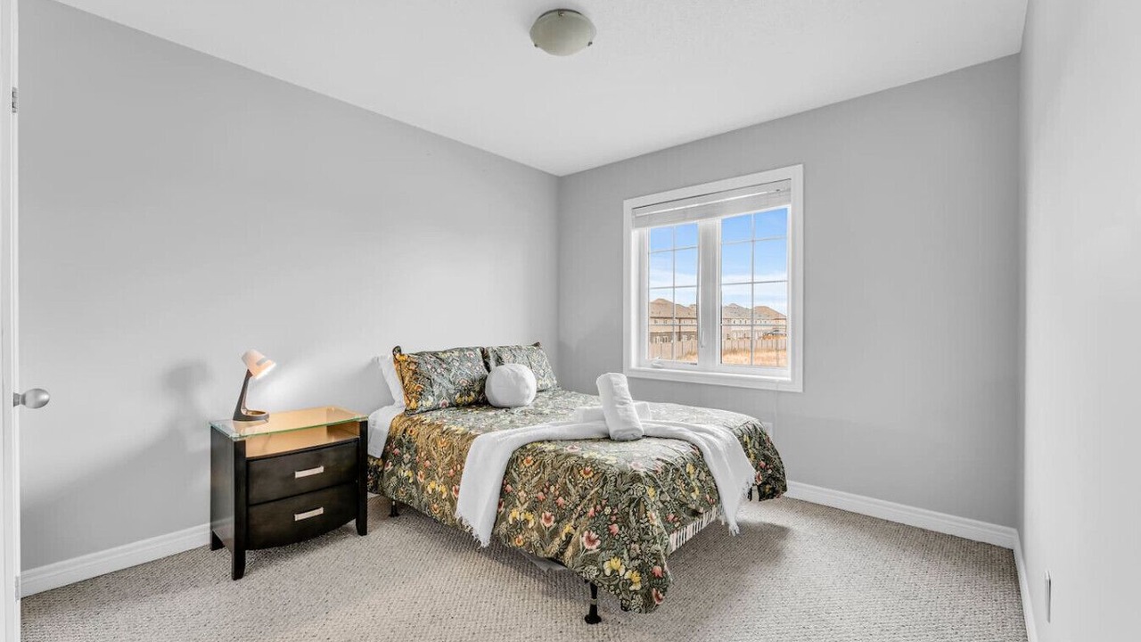 Photo of Bedroom in Thorold