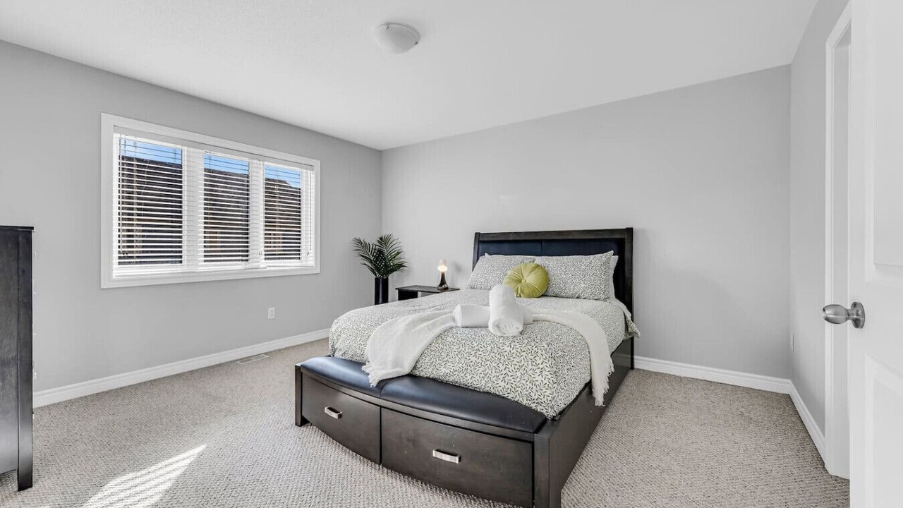 Photo of Bedroom in Thorold