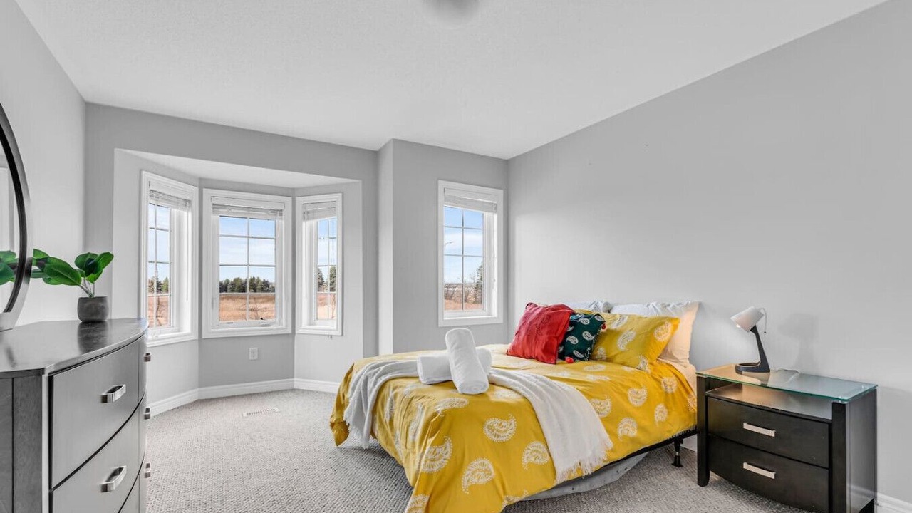 Photo of Bedroom in Thorold