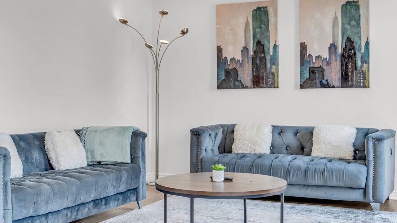 Photo of Livingroom in Port Colborne
