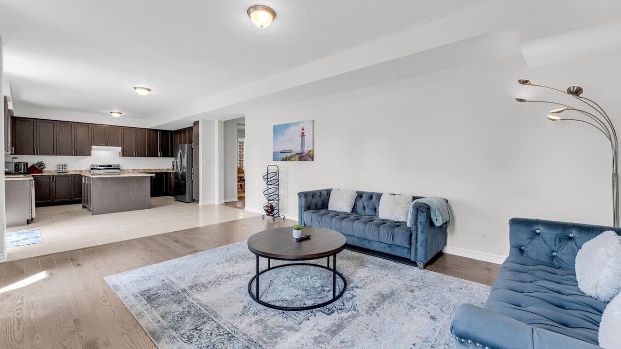 Photo of Livingroom in Port Colborne