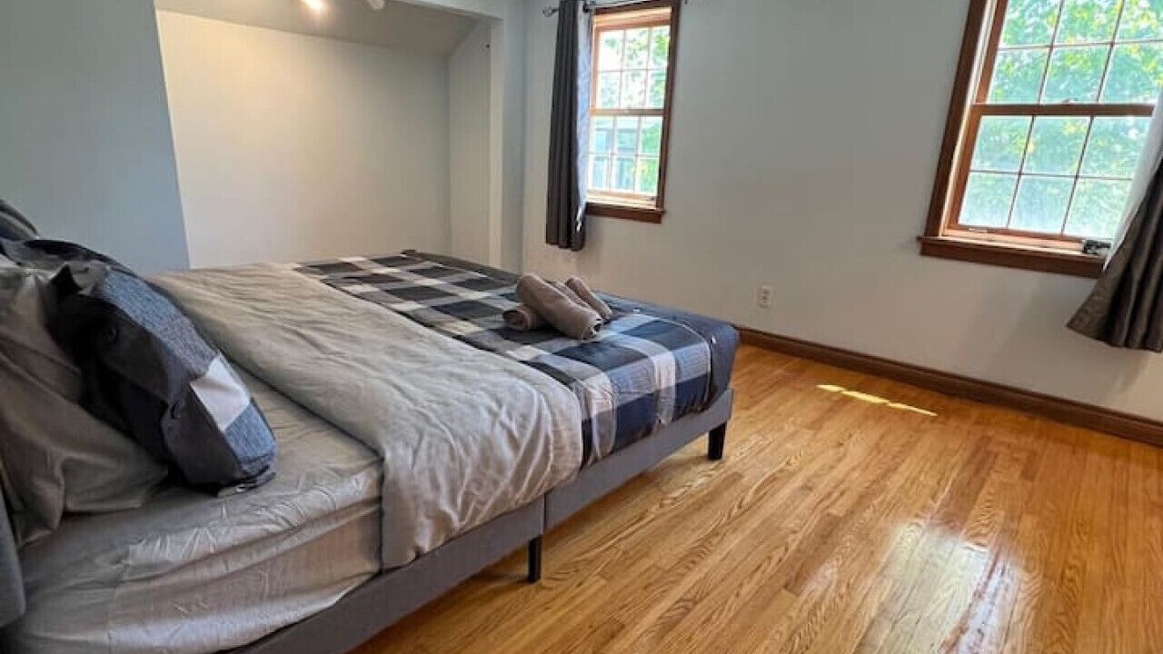 Photo of Bedroom in Mineola