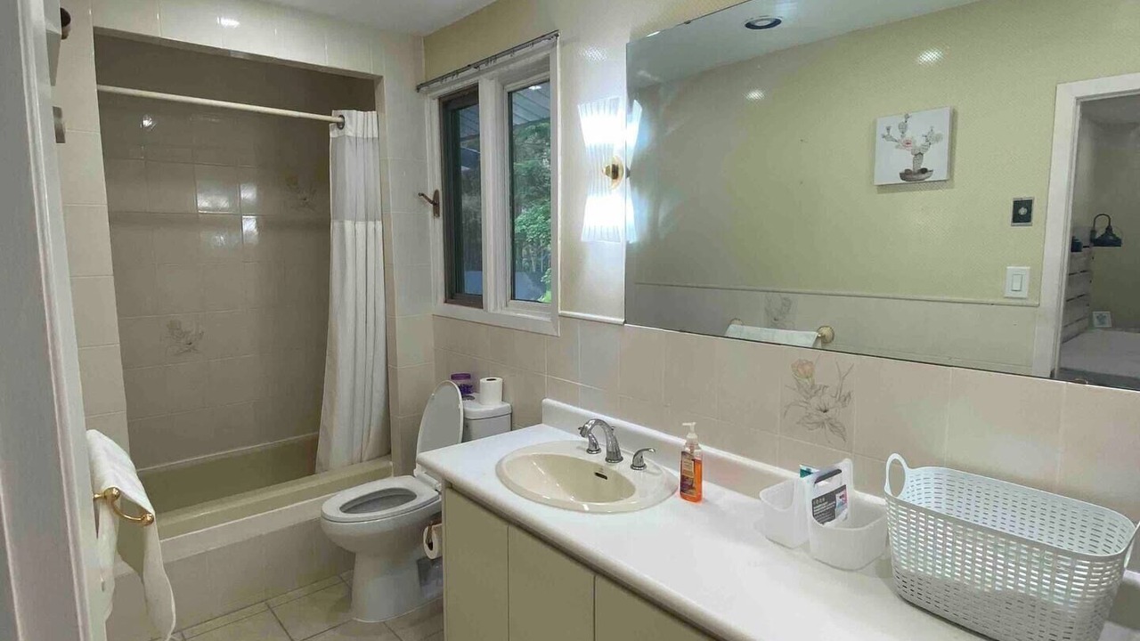 Photo of Bathroom in Caledon