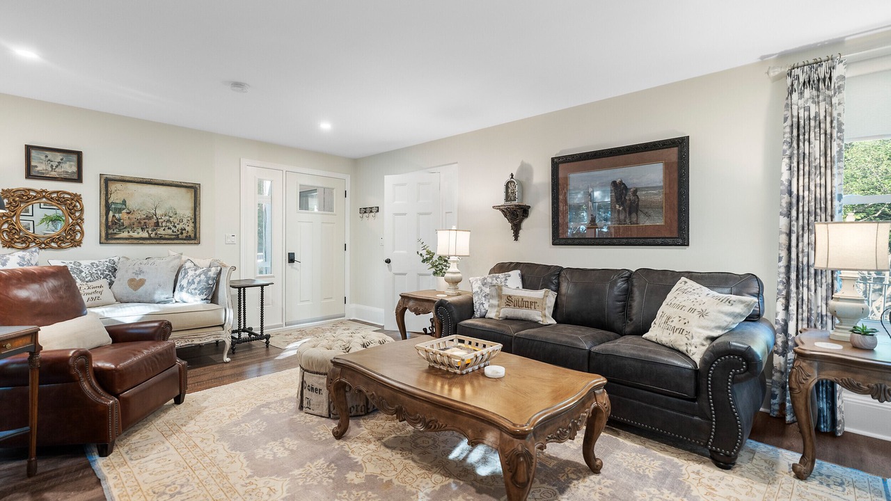 Photo of Livingroom in Old Town Historic District