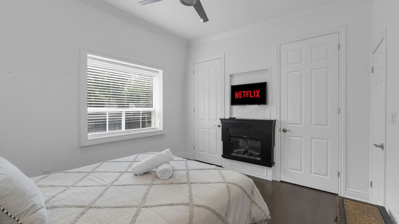 Photo of Bedroom in Riverdale