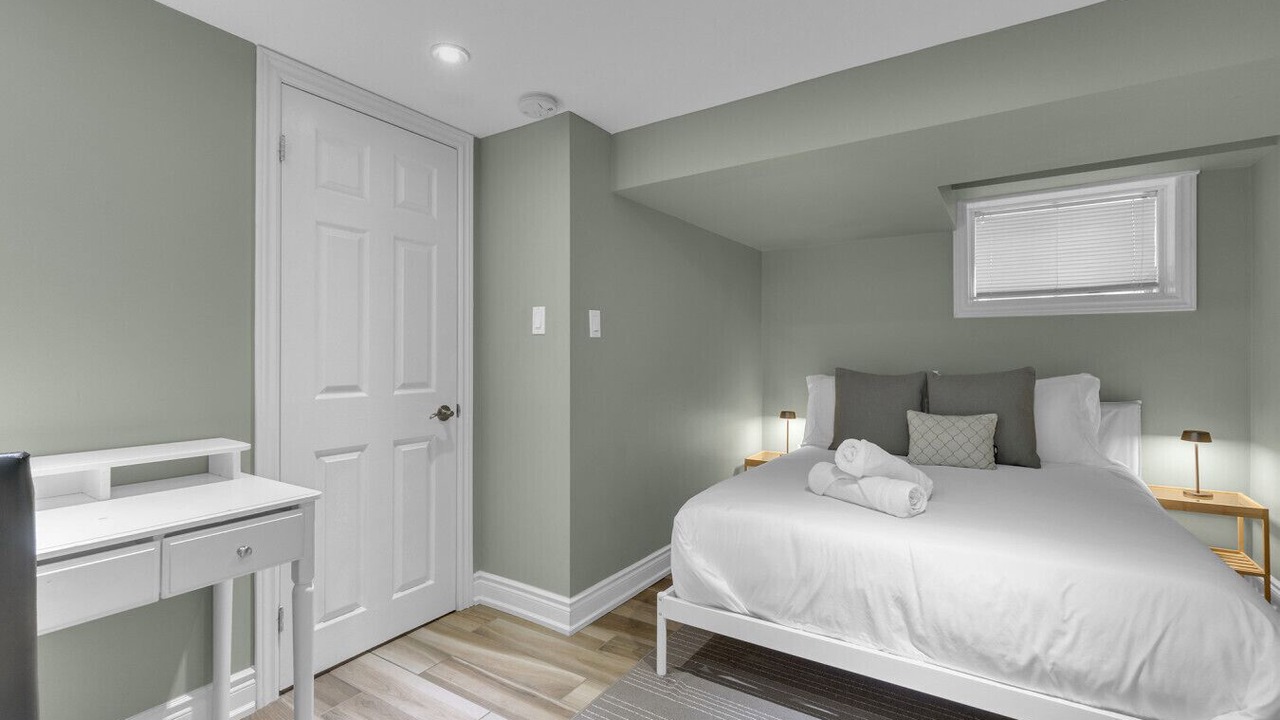 Photo of Bedroom in Riverdale