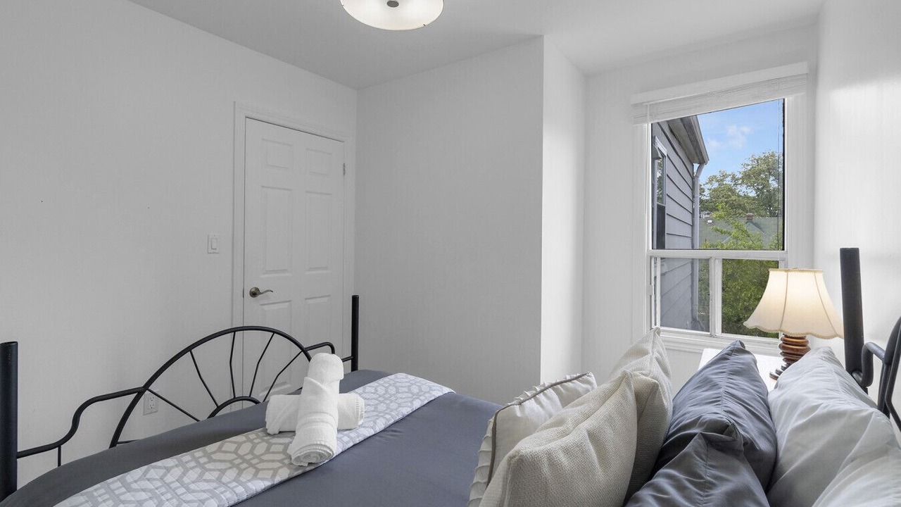 Photo of Bedroom in Riverdale