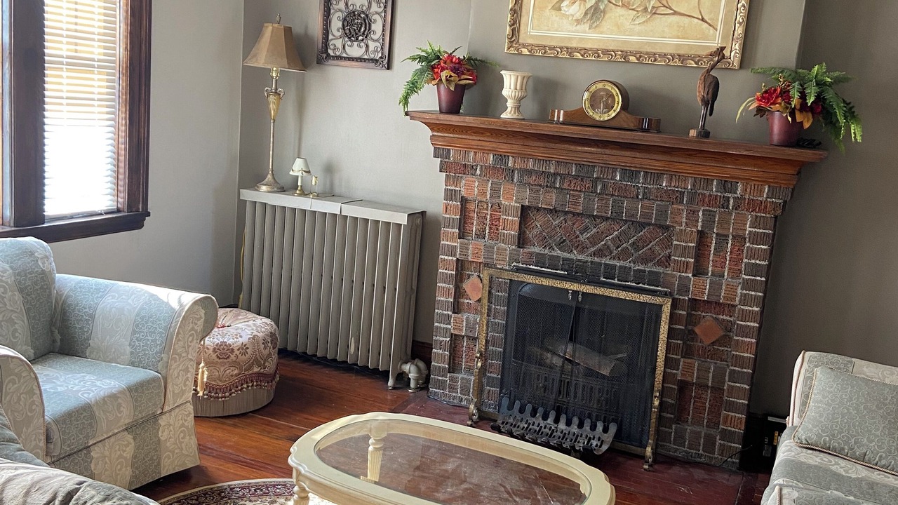 Photo of Livingroom in Hamilton