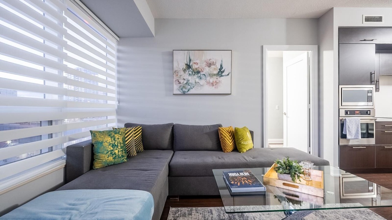 Photo of Livingroom in Willowdale