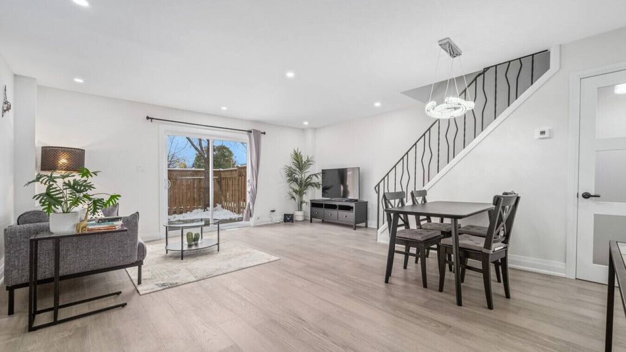 Photo of Livingroom in Rosemount
