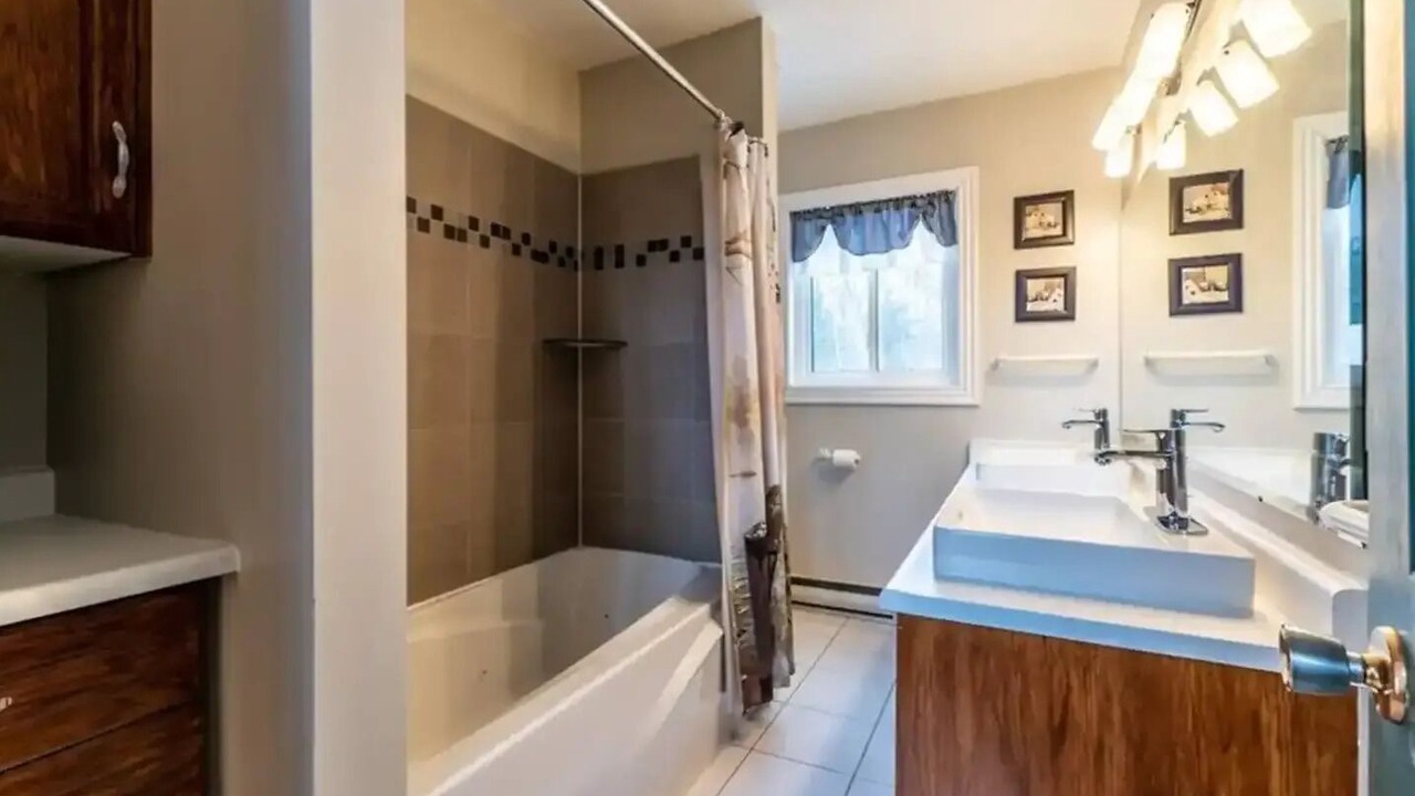 Photo of Bathroom in Bobcaygeon