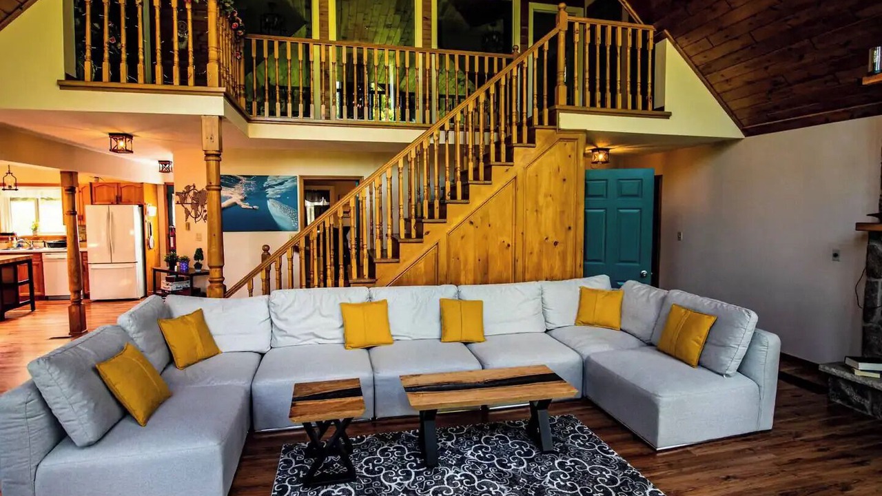 Photo of Livingroom in Bobcaygeon