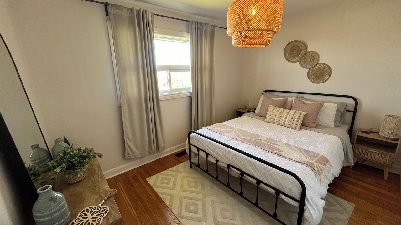 Photo of Bedroom in Midland