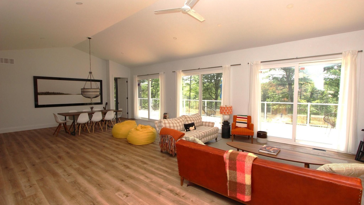 Photo of Livingroom in Havelock-Belmont-Methuen