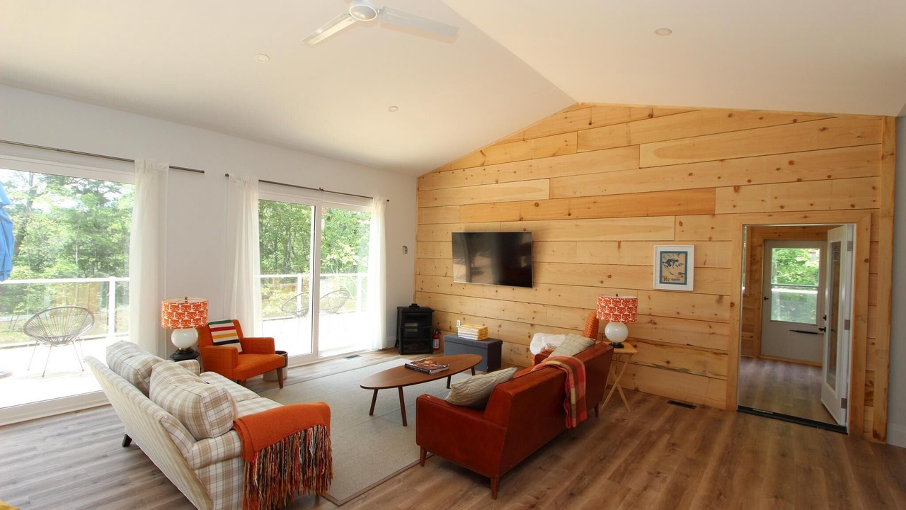Photo of Livingroom in Havelock-Belmont-Methuen