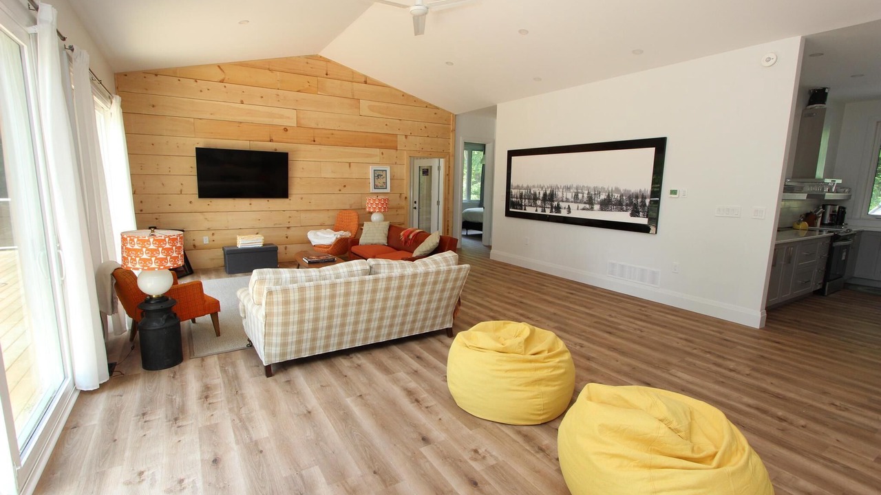 Photo of Livingroom in Havelock-Belmont-Methuen