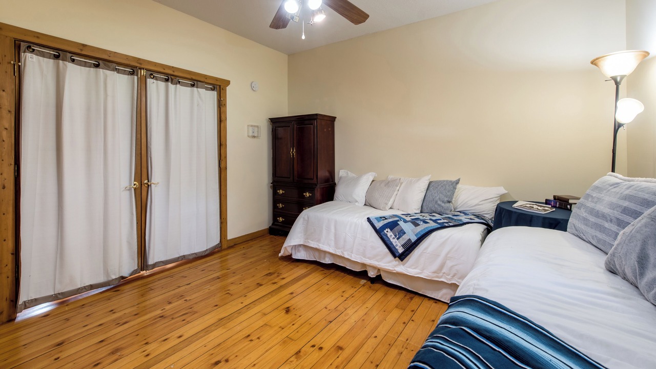 Photo of Bedroom in Alexandria Township