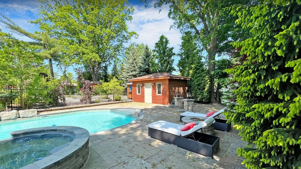 Photo of Outdoor in Richmond Hill