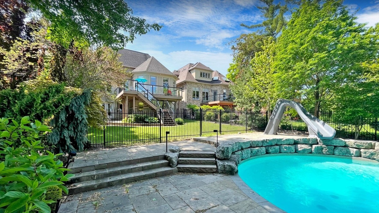 Photo of Outdoor in Richmond Hill