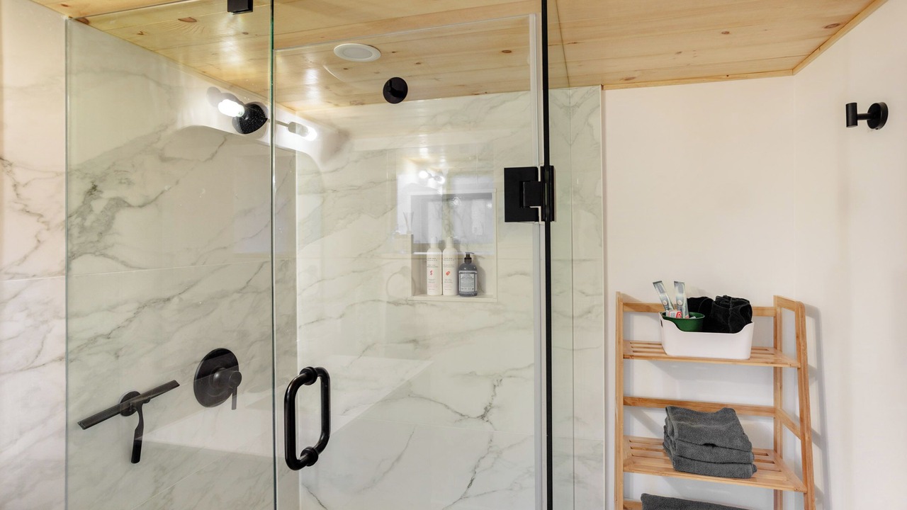 Photo of Bathroom in Dovercourt Park