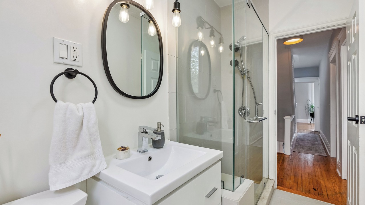 Photo of Bathroom in The Beach Triangle