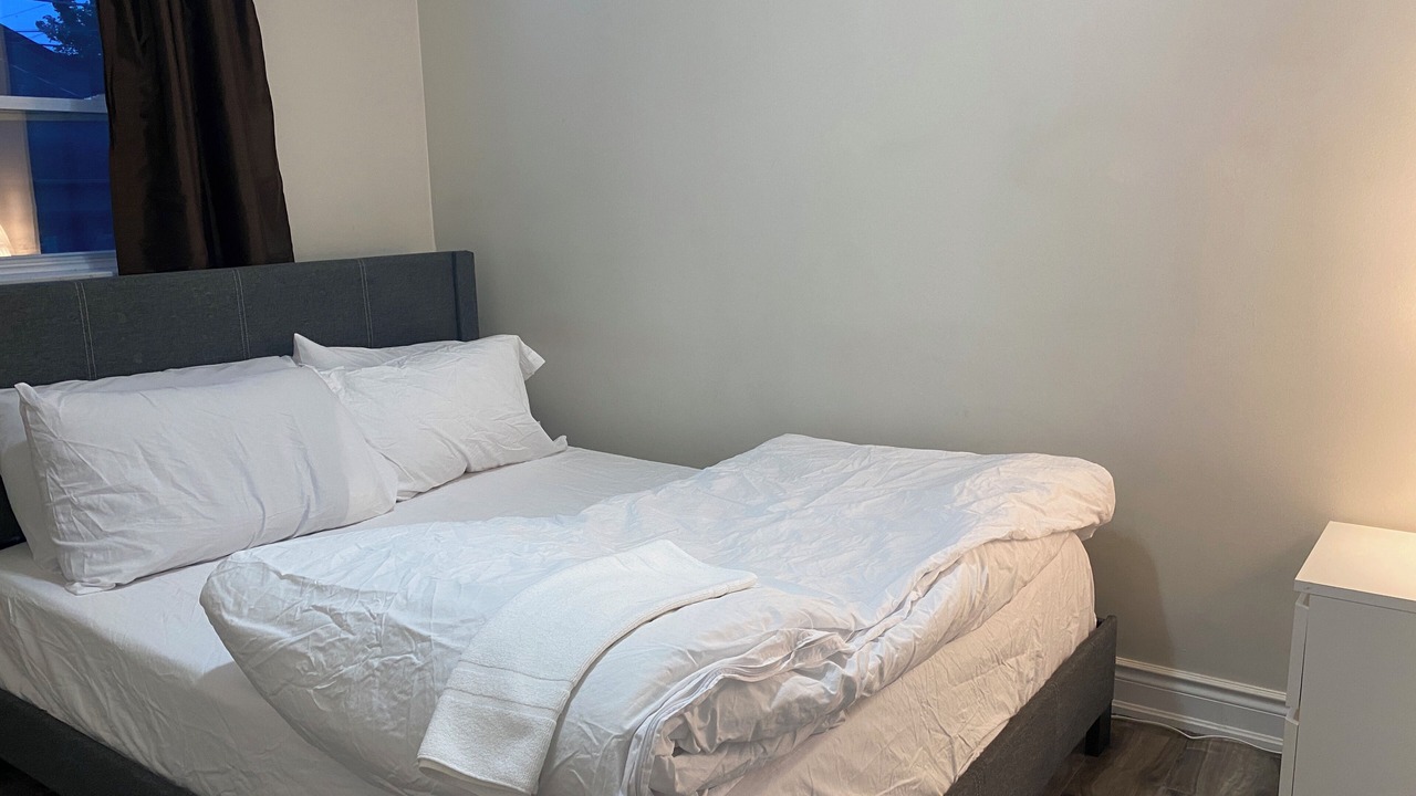 Photo of Bedroom in Bowmanville