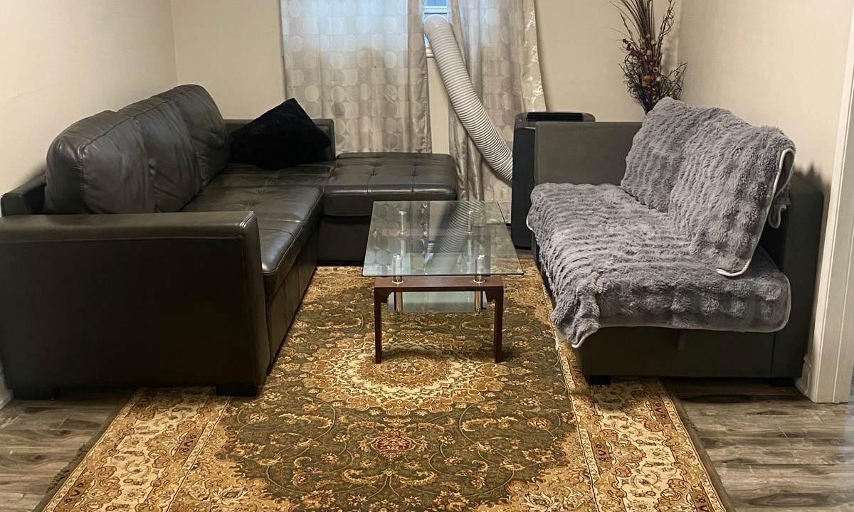 Photo of Livingroom in Bowmanville