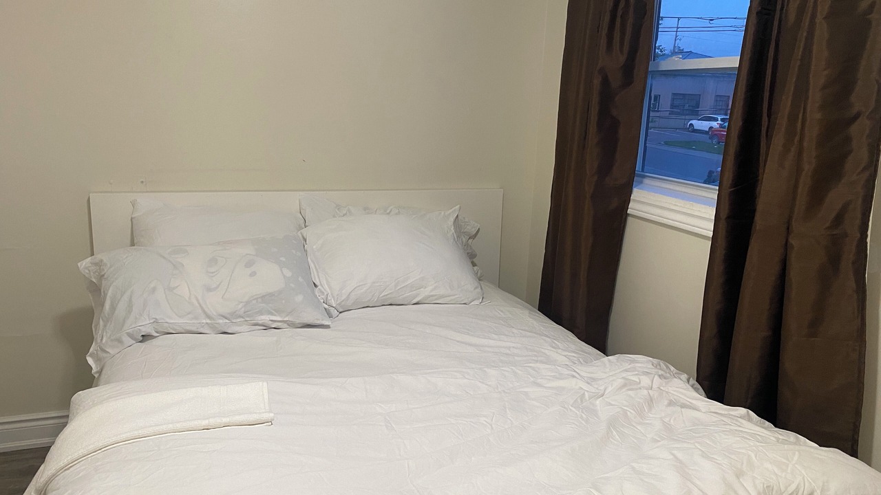 Photo of Bedroom in Bowmanville