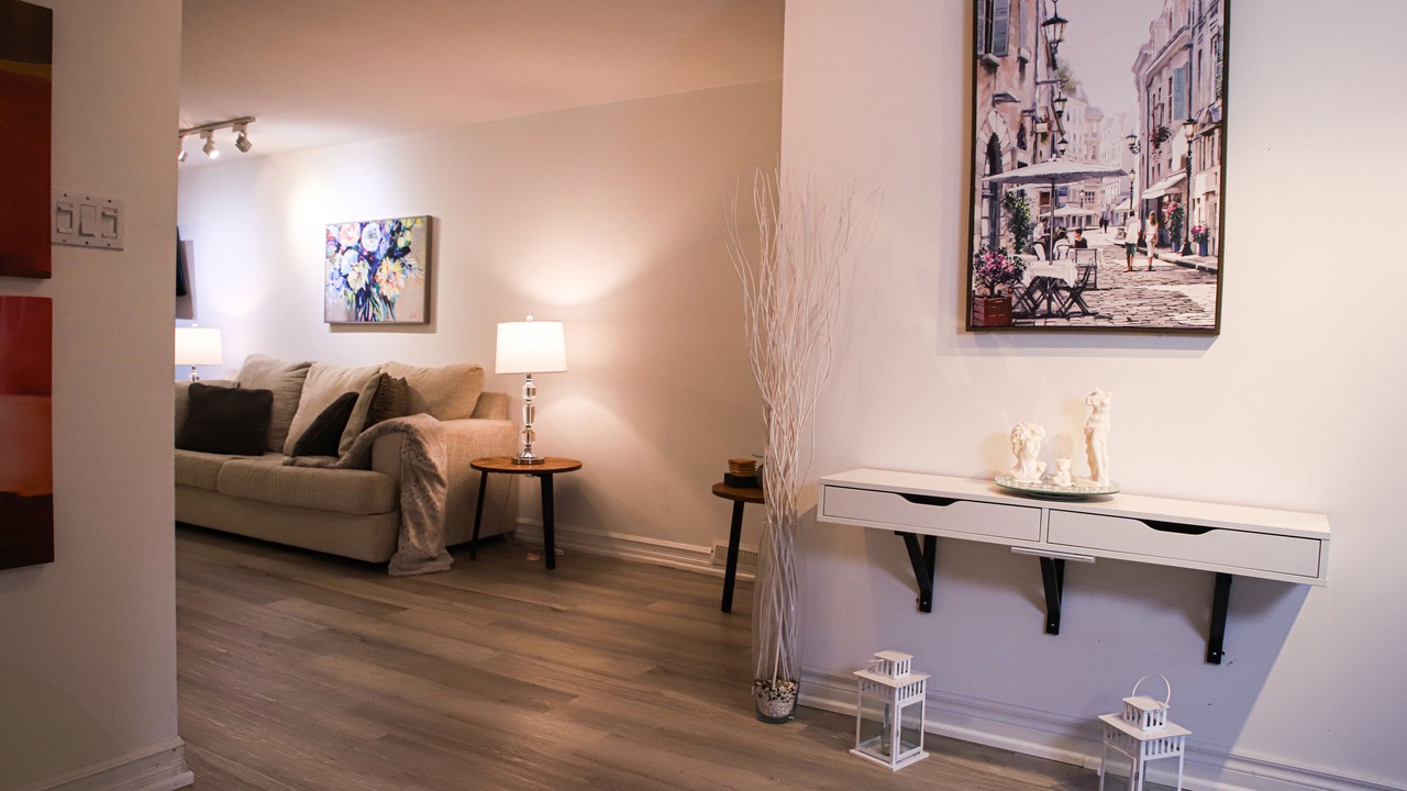 Photo of Livingroom in Newmarket