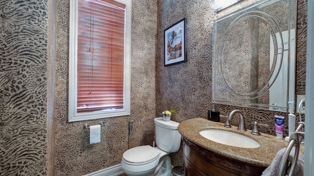 Photo of Bathroom in Bradford West Gwillimbury