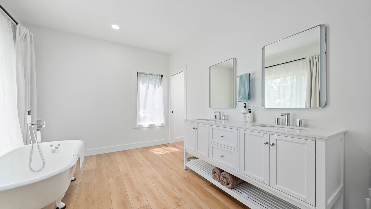 Photo of Bathroom in Rideau Lakes