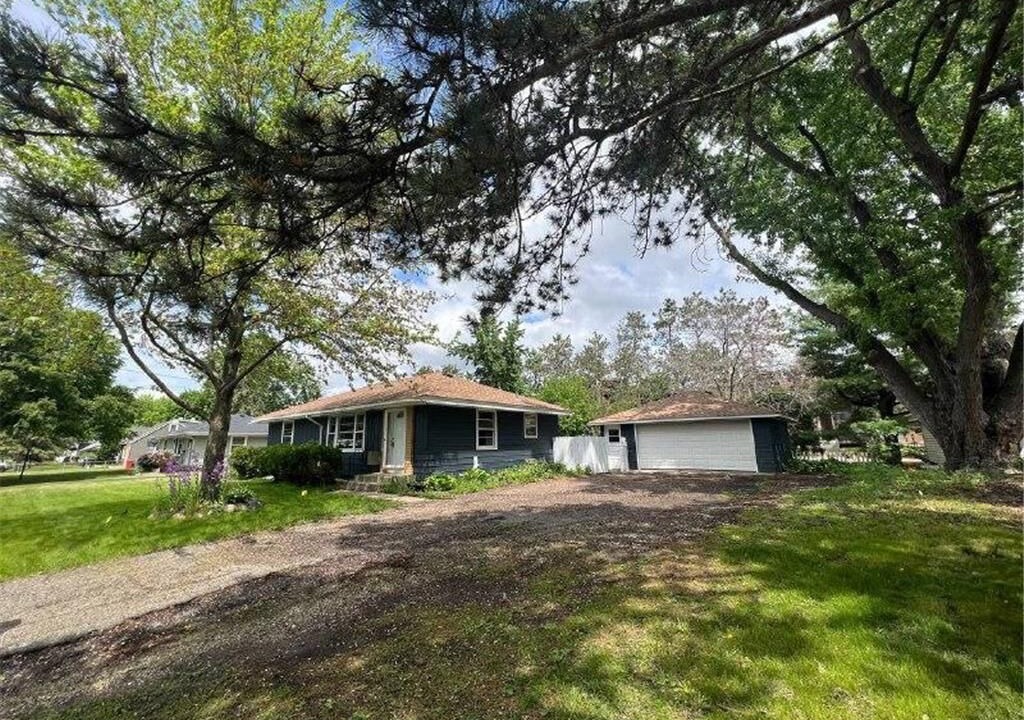 Photo of Outdoor in East Bloomington