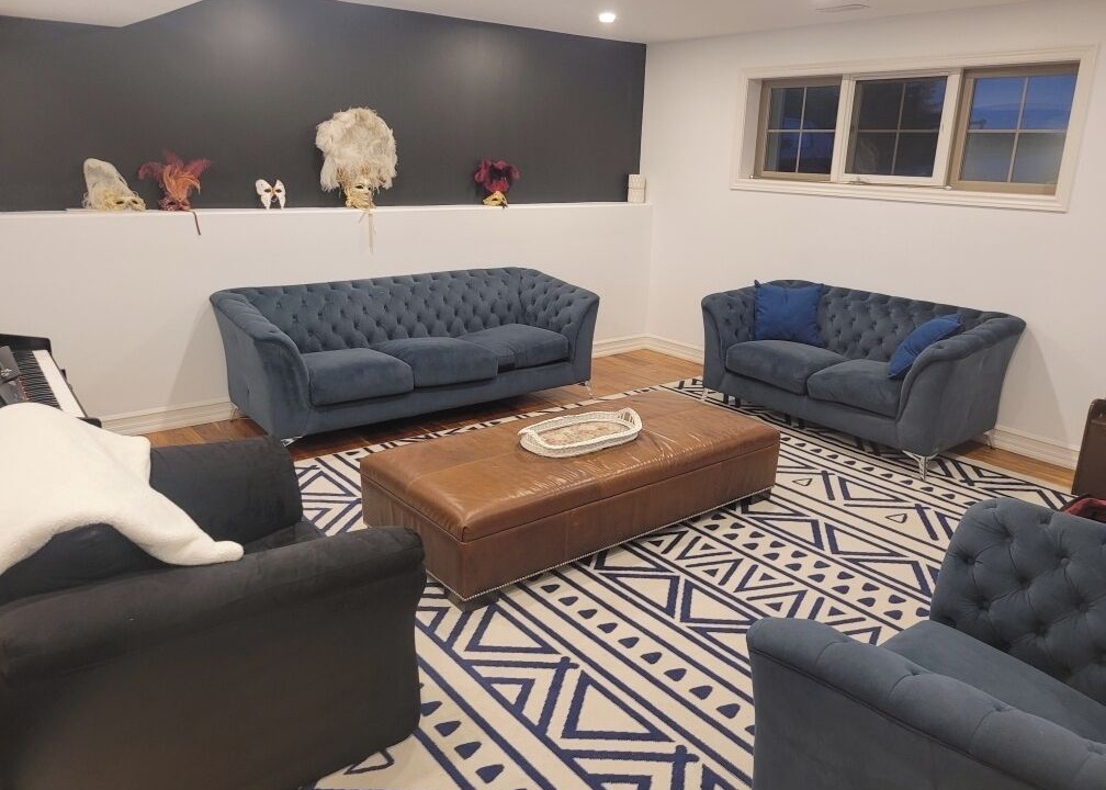 Photo of Livingroom in County of Brant