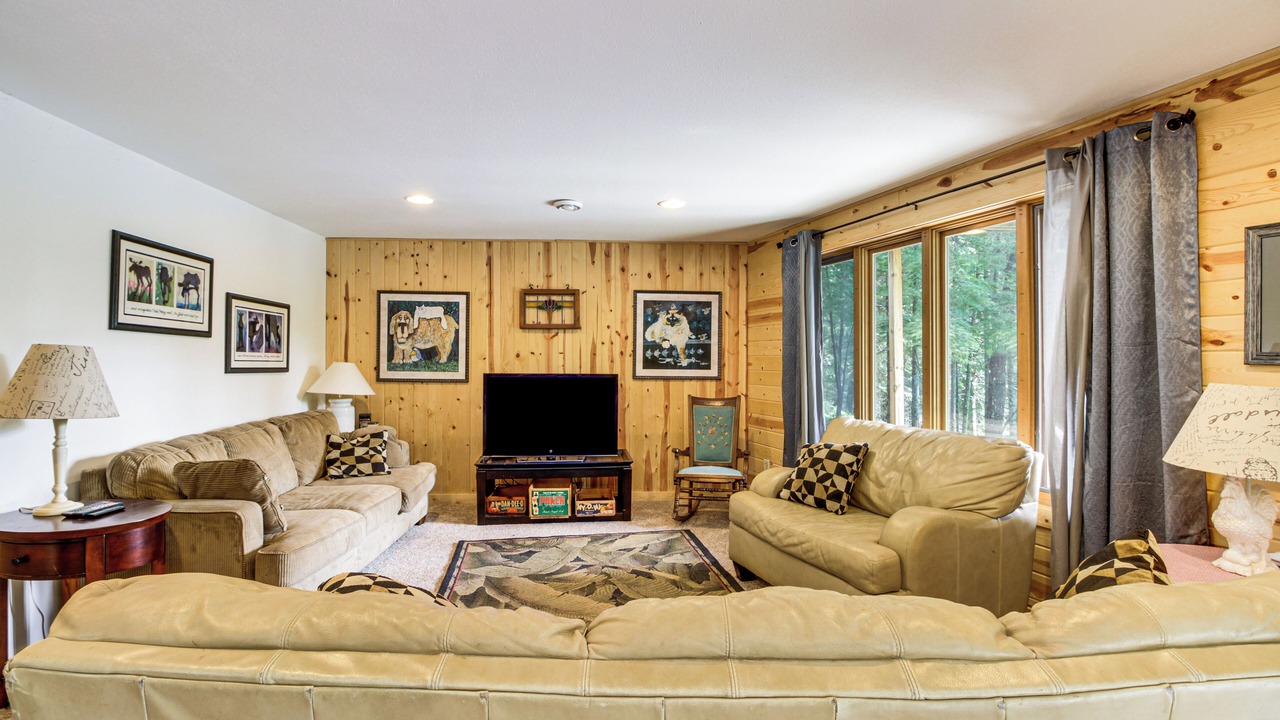 Photo of Bedroom in Remer